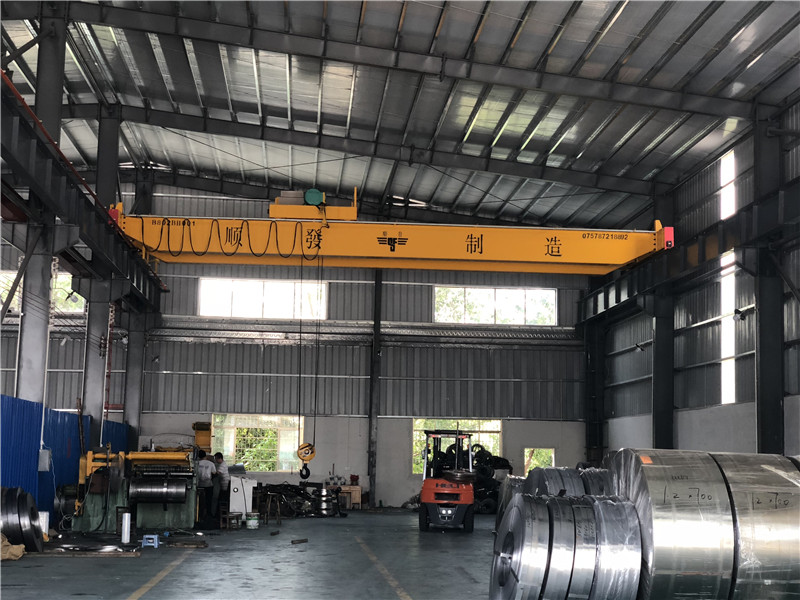 LH型双梁桥式起重机-6.jpg LH型双梁桥式起重机