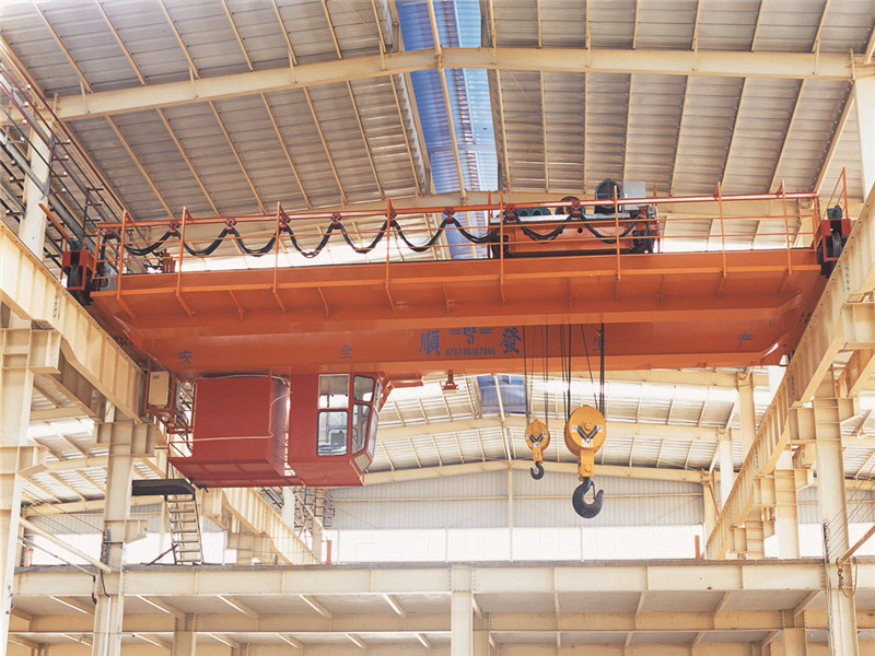 QD型通用桥式起重机-2.jpg QD型通用桥式起重机