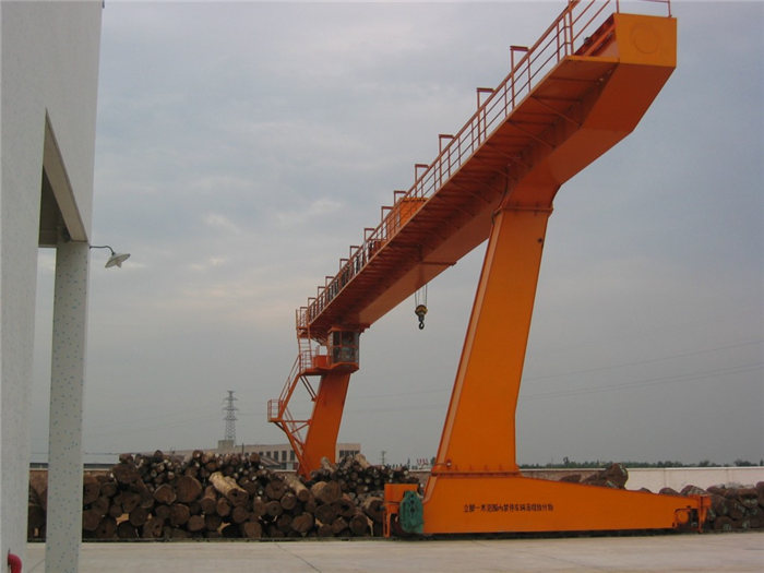 L型门式起重机图片.jpg L型5t单主梁门式起重机.jpg